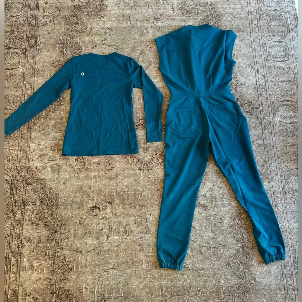 2-pcs! NWT Caribbean Blue XS FIGS Scrub Jumpsuit + long sleeve underscrub - Picture 6 of 10